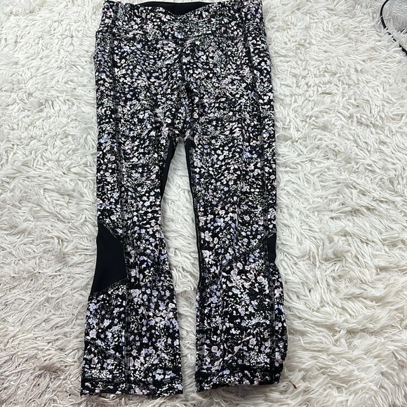 Lululemon Pace Rival Crop *22" Floral Spritz Multi / Black - Picture 1 of 6